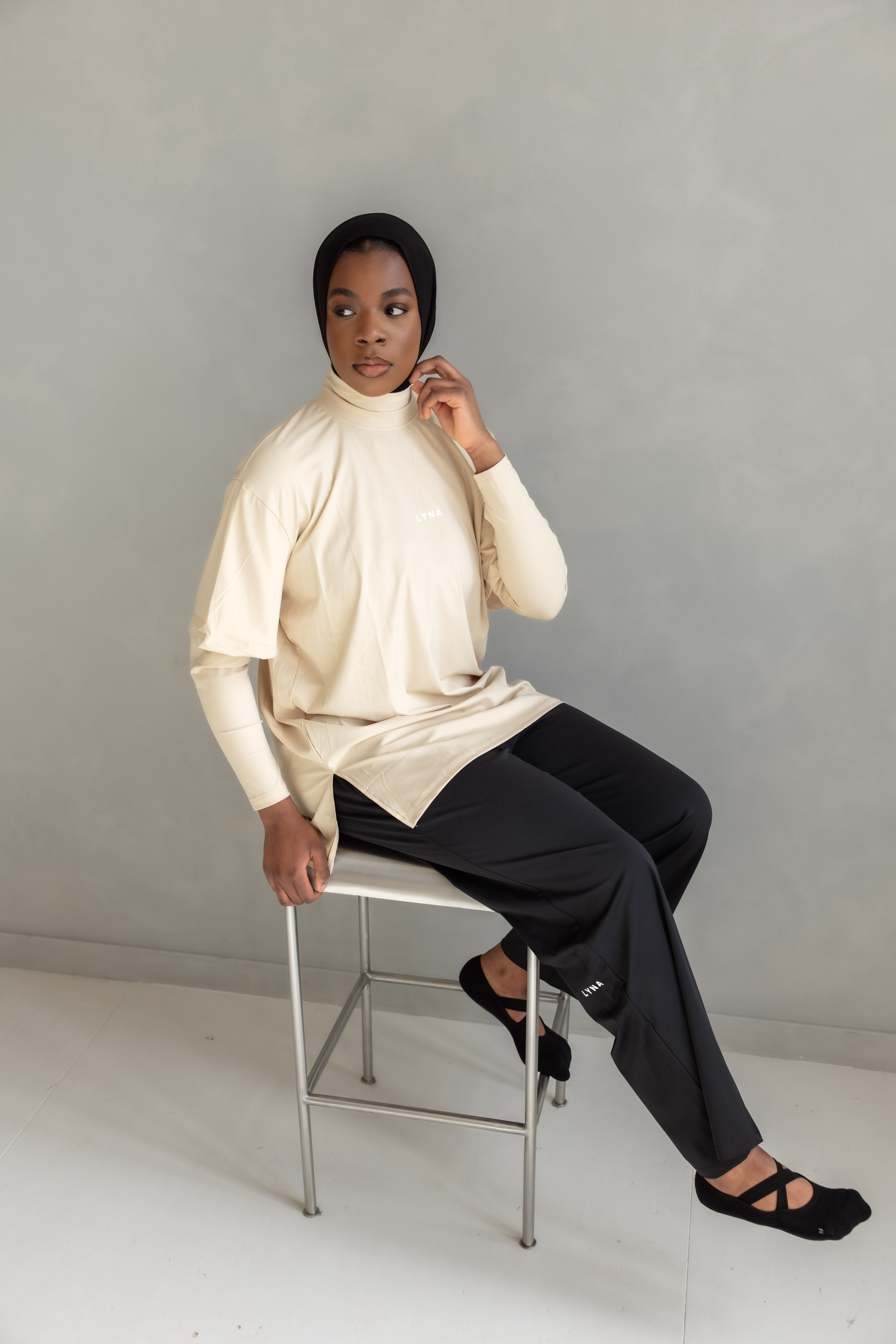 Full Set (Core Coverage Tee Beige + Bottom)