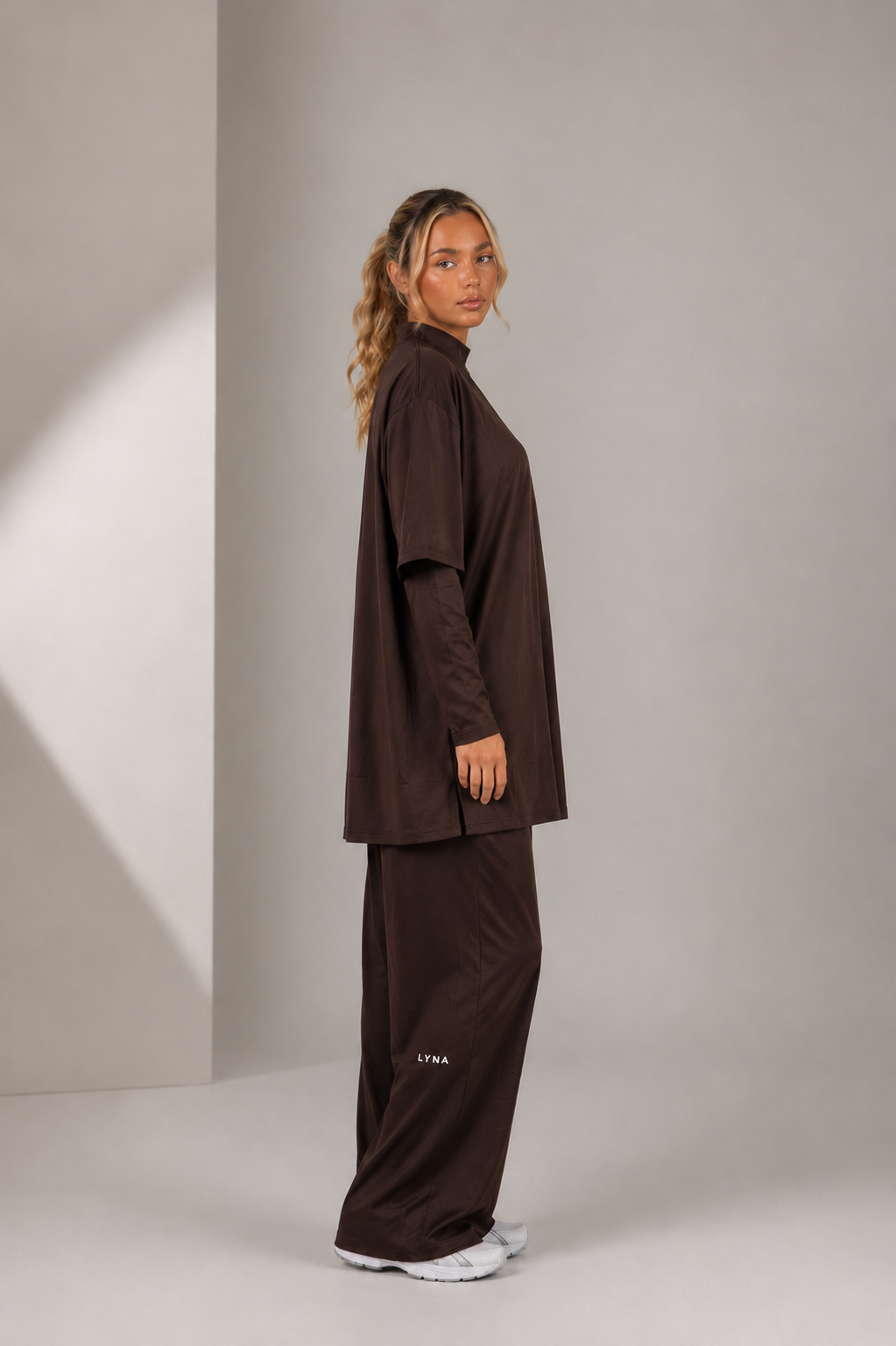Full Set (Core Coverage Tee Dark Brown + Bottom)